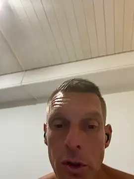 Goldmedall's Live XXX Chat