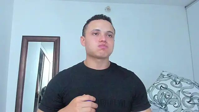 KingLevi01 Live XXX-Chat