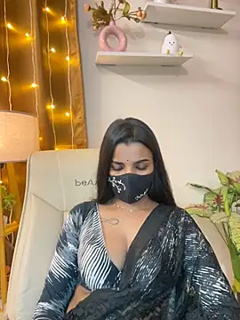 its_ur_flora Adlı Modelin Canlı XXX Sohbeti