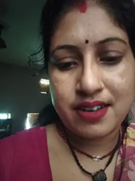 Rayal_bhabi's Live XXX Chat