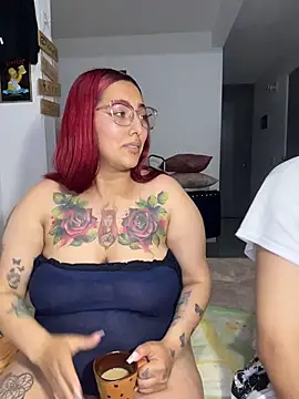 BomBomandAxell's Live XXX Chat