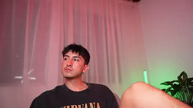 sweettaaron01's Live XXX Chat