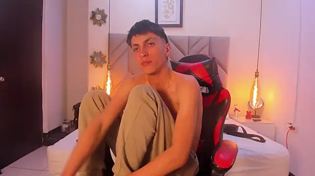 LeoDrake_n Live XXX chat