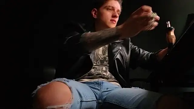 Онлайн чат XXX FelixStarkk