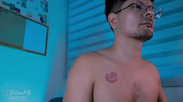 DerekGrayX Live XXX Chat