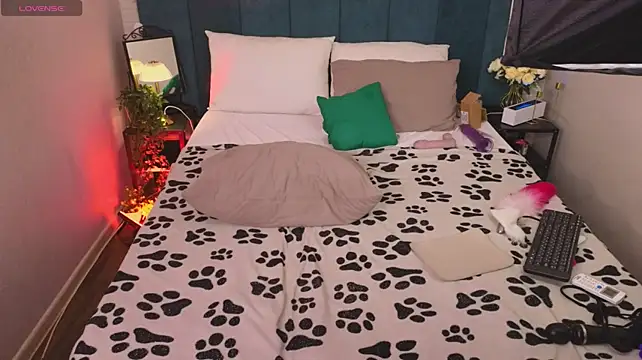 Peneloppa_Star Adlı Modelin Canlı XXX Sohbeti