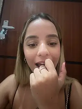 Chat +18 de missbella_ ao vivo