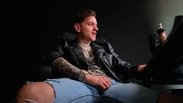 FelixStarkk's Live XXX Chat