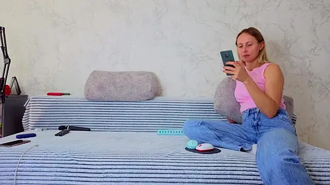 Helen198705 Adlı Modelin Canlı XXX Sohbeti
