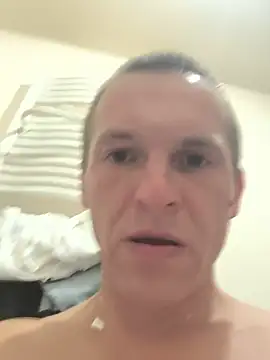 XXX chat uživo modela AttractiveSilk5