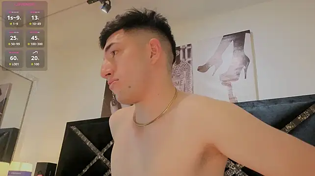 Un_Sluttyy élő XXX-chatje