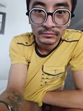 Lokomo32 Chat XXX live