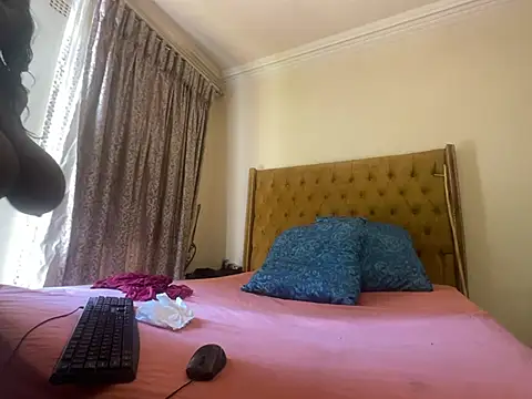 xXXSexyamazon Show in webcam
