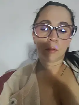 Sex_Annie Chat XXX in diretta