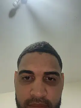 Czat XXX na żywo – luismanuel_1998
