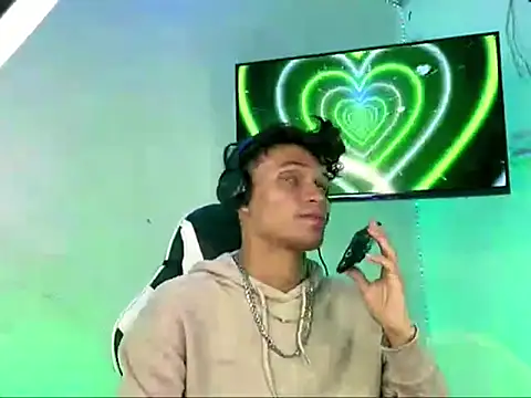 Онлайн чат XXX AlexxxGod