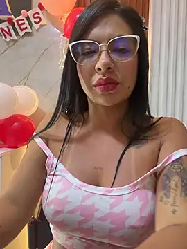 צ'אט XXX בשידור חי של Noa_rousse01