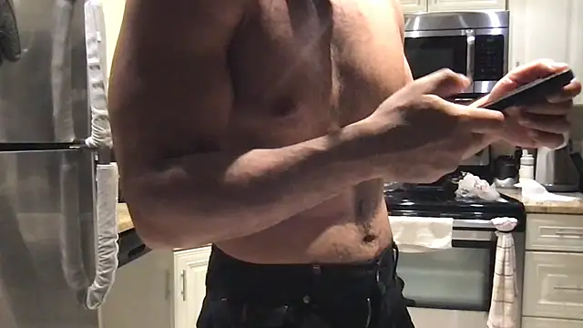 BigGuyMuscle's Live XXX Chat