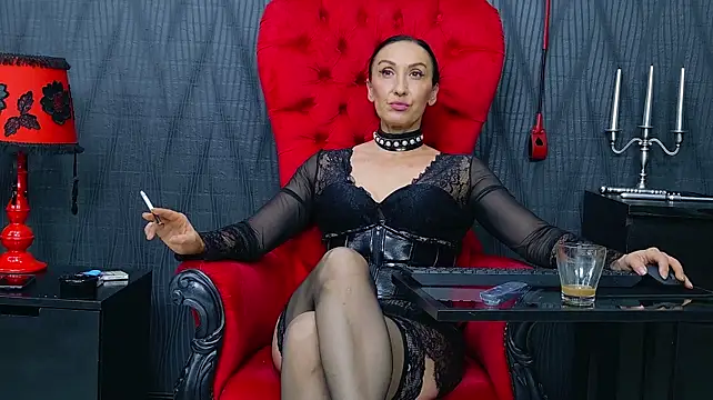 MistressDora Live XXX-chat