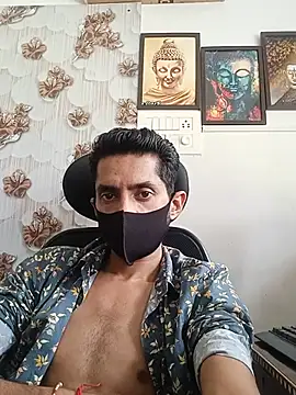 BlackkCrab Adlı Modelin Canlı XXX Sohbeti