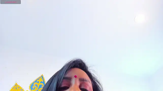 LadyNahir লাইভ XXX চ্যাট