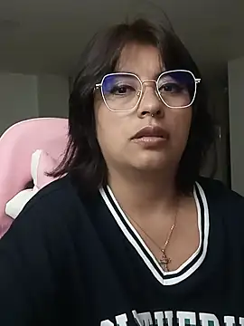 Amylaaa_ XXX чат на живо