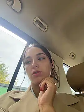 DollyTall XXX чат на живо