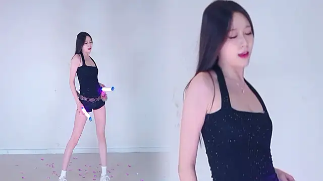 XXX chat uživo modela IVE-111