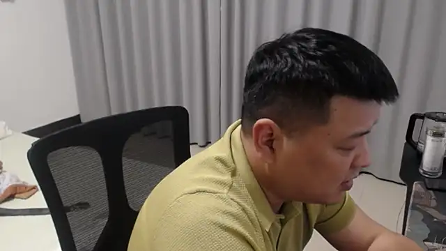 Chat XXX en directo de zhang1118