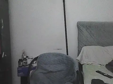 alphalatinobearx XXX чат на живо