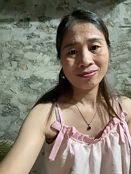 tinacum012 Chat XXX in diretta