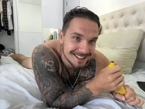 Chat XXX en directo de Hot__Tiger