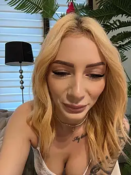 AngieShae's Live XXX Chat