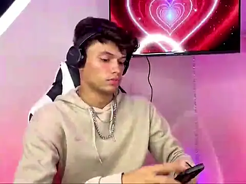 Chatroom XXX en direct de AlexxxGod