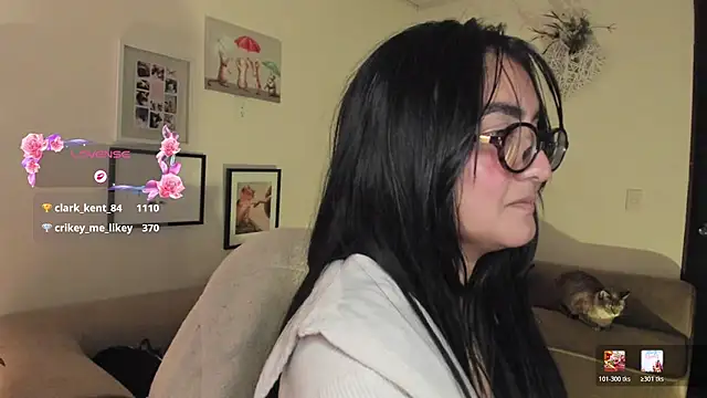 zakura_anian Live XXX chat