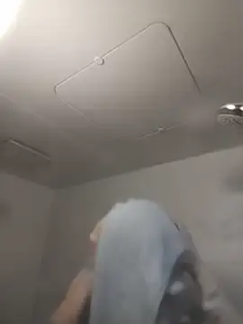 whitebriefboy XXX чат на живо