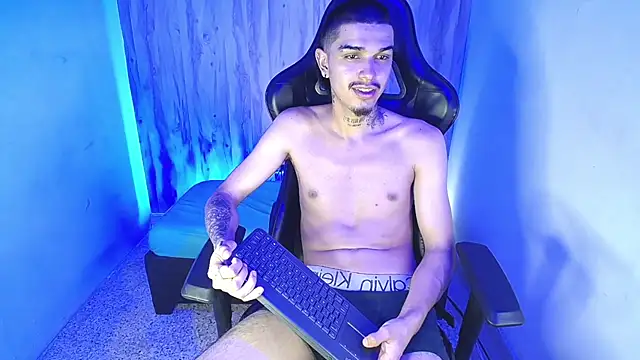 Tayson_Hot – Live XXX-chat