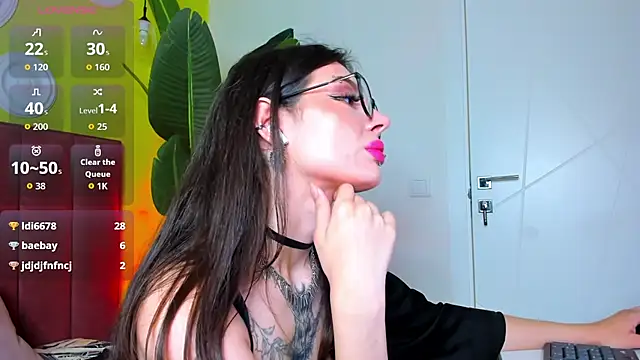 XXX chat uživo modela IvyDainty