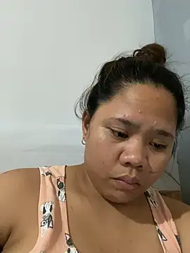 -CLARAMommy-'s Live XXX Chat