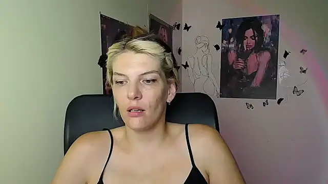 Chatroom XXX en direct de VanessaRey_