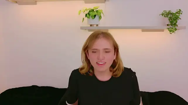 XXX chat uživo modela seraphine_star