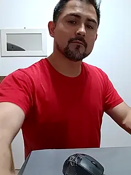 Bradd_32のライブXXXチャット