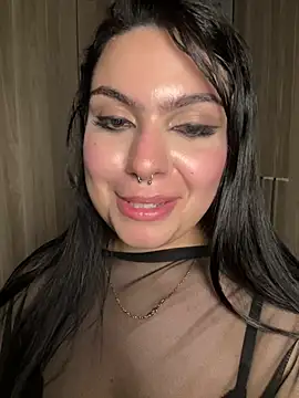 Babyellenn Chat XXX in diretta