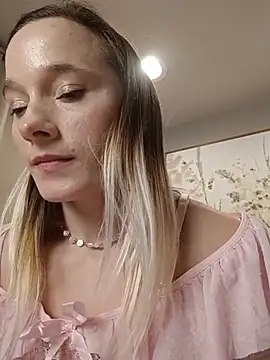 Chat +18 de Chloe_StClaire ao vivo