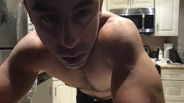 دردشة BigGuyMuscle الجنسية المباشرة