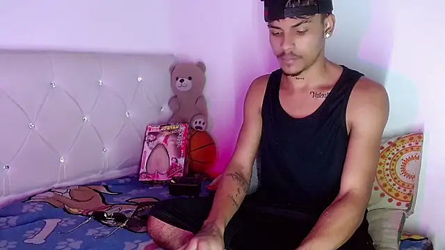 Angel_foxc13 即時 XXX 聊天