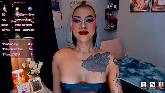 StellaStrong30's Live XXX Chat