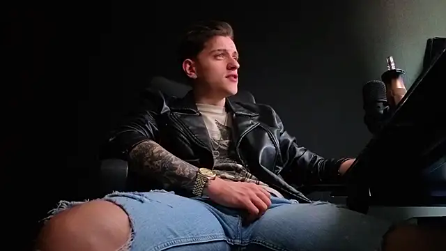 FelixStarkk Chat XXX in diretta