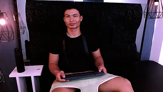 Chat XXX ao vivo de GoldenBoy_23