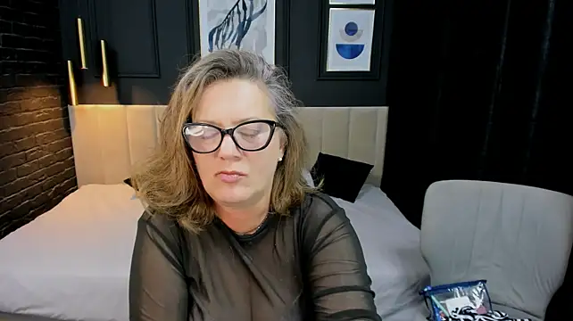 LeaPure's Live XXX Chat